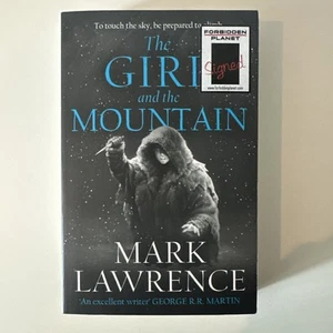 SIGNIERT Das Mädchen und der Berg Mark Lawrence Taschenbuch Forbidden Planet 2022 - Bild 1 von 7