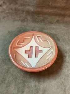 Tomasita Montoya San Juan Pueblo art pottery Native American incised Bowl Vase - Picture 1 of 7