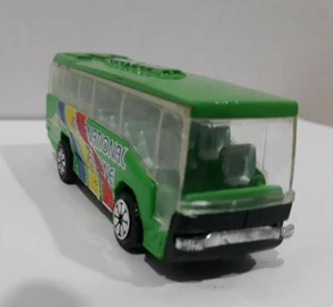 BUS DIE CAST MODEL PASSENGER SHUTTLE HO SCALE. COLOR GREEN - Picture 1 of 9