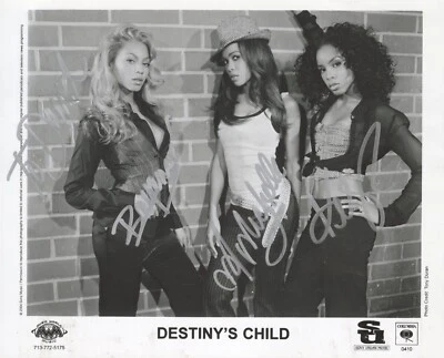 Destiny's Child(带碧昂丝·诺尔斯) ~ 签名亲笔签名 2004 年照片 ~ PSA DNA — 第 1/2 张图片
