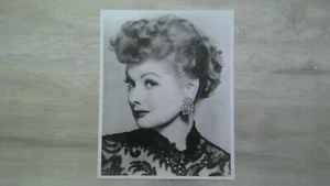 Gloss Picture - 8 x 10 - Black and White - Picture 1 of 2