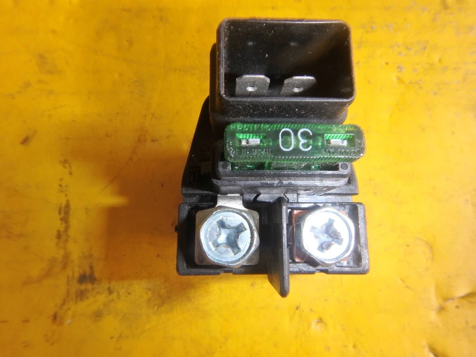 Suzuki GSXR 600 2005 solenoide de arranque OEM Foto 1 de 1