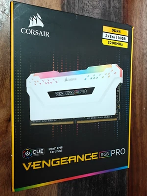 Corsair VENGEANCE RGB PRO 16GB (2x8GB) 288-pin DIMM 3200MHz DDR4 RAM Intel XMP - Image 1 of 4