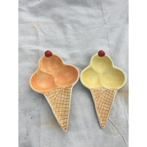 Set of 2 8.5” ice cream cone Williams-Sonoma yellow orange ceramic dessert  - Picture 1 of 8