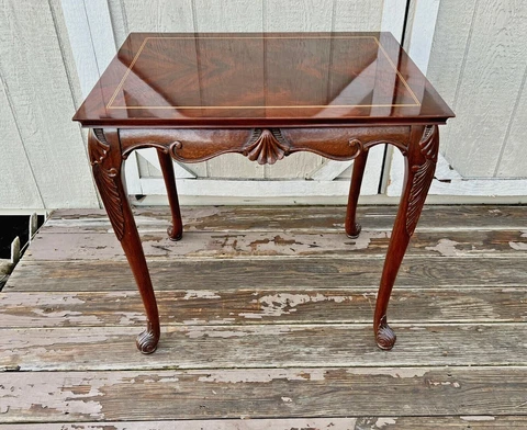 VTG Hickory Chair Furniture James River Collection Flame Mahogany End/Side Table Cover