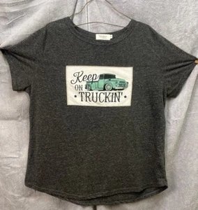 Keep On Trucking T-Shirt, Wanderer by Southern Grace - Damengröße 2XL - Bild 1 von 8