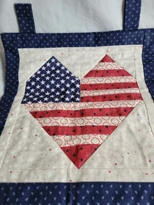 Heart shaped US flag design, home made, machine stitched, about 14" by 14" - Picture 1 of 4
