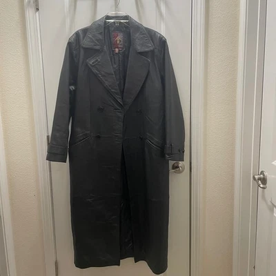 Maxi gabardina GIII de cuero negra de doble botonadura para mujer talla mediana Foto 1 de 4