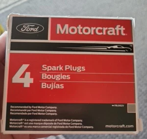 Spark Plugs Genuine Ford Motorcraft Platinum (4 Pack) SP-546 PPZK14F - New - Picture 1 of 1