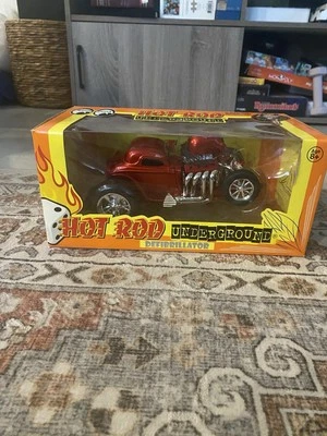 Desfibrilador Hot Rod Underground Toy Zone 1:18 Ford Dragster rojo Foto 1 de 4
