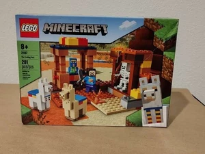 LEGO Minecraft: The Trading Post (21167) age 8+ 201 pcs - New, Sealed *Dent* - Picture 1 of 12