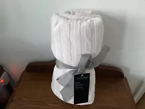 Baby Knitted Luxury Blanket Reversible Knitted Plush Finish Great Baby Gift🎁New - Picture 1 of 9