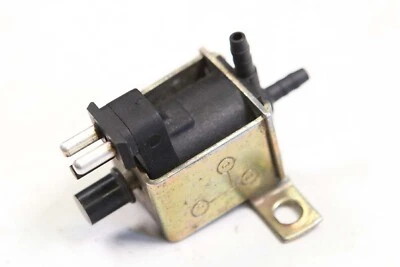 Porsche 911 993 Pierburg Change Over Vacuum Valve 7.21339.13 / 911.618.123.01 G7 - Image 1 of 4