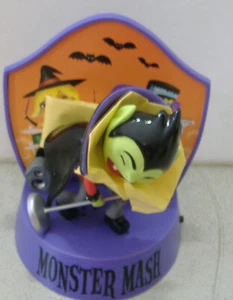 MONSTER MASH  HALLOWEEN ORNAMENT 2010  HALLMARK ORNAMENT - Picture 1 of 2