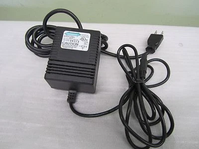 HypercomWLT-2408-C AC Power Supply DC OUTPUT 27V, 0.8A, 22W 870001-001 - Image 1 of 2