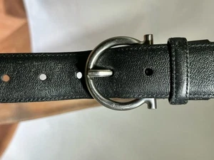 CINTURA SALVATORE FERRAGAMO UOMO TAGLIA 42 Fibbia Argento Nero - Foto 1 di 12