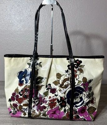 Brighton Floral Handbag Purse Large Tote. Rare Bag. EUC - Image 1 of 4