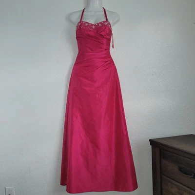 Vestido Formal IMPRESSION BRIDAL Largo Rosa Satinado Sin Mangas Talla 2 Cristal Colgante  Foto 1 de 4