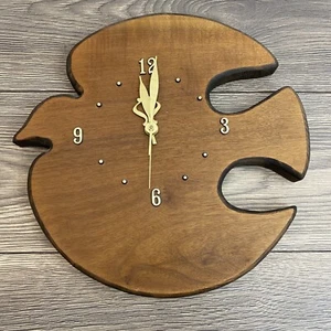 Vintage The Wooden Nickle Myrtlewood Decorative Mid Century Bird Wall Clock - Picture 1 of 6