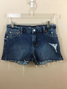 Neu mit Etikett Gap Denim 3 Zoll Distressed Jeansshorts - mittlerer Bund, roher Rand, Größe 25 - Bild 1 von 6