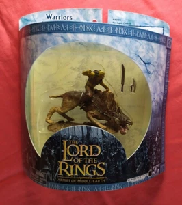THE LORD OF THE RINGS-PLAY ALONG - SHARKU ON WARG - Foto 1 di 3