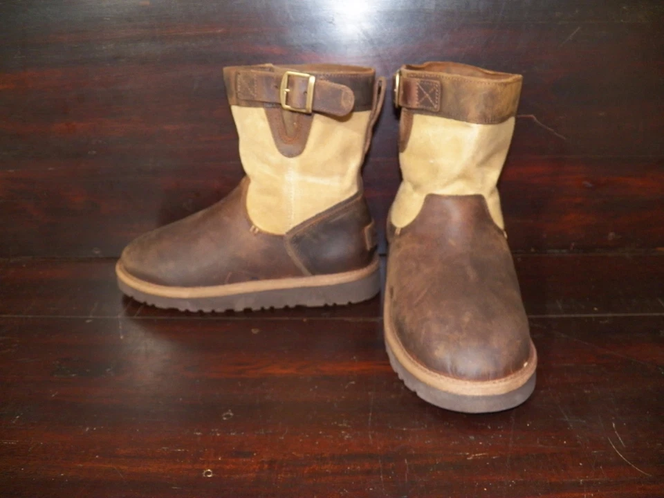 Nuevas Botas Niños UGG Lockie Cuero Castaño Tostado Lona Hebilla Otoño Invierno  Foto 1 de 1