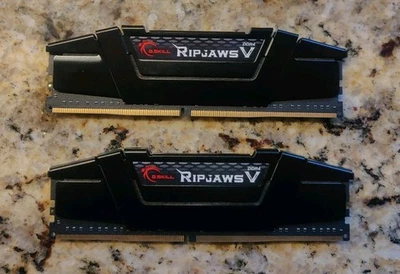 G.Skill Ripjaws V 16GB (2x8GB) RAM CAS 16 DDR4-3200 F4-3200C16D-16GVKB - Image 1 of 2