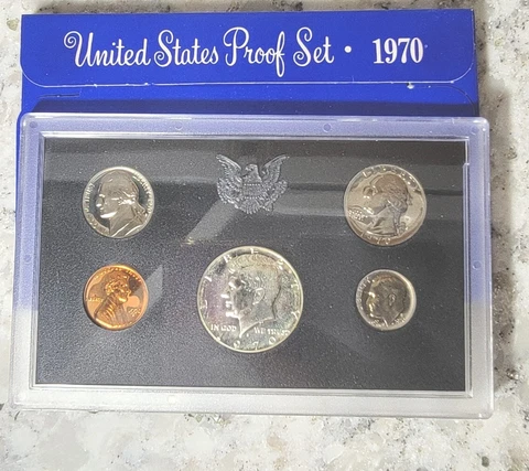 US Mint 1970S United States Proof Set OGP Safe Kept Cover