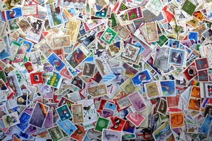 GERMANY COMMEMORATIVES off paper mixture / kiloware 1 lb. (454 grams) - Picture 1 of 1