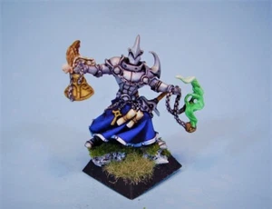 Confrontation painted miniature Griffin Soldier/Cleric - Picture 1 of 2