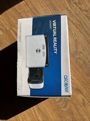 New Alcatel VR15 Virtual Reality Headset for IDOL 4 Smartphone - Image 1 of 2