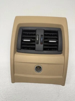 2012 2015 BMW 328i 335i 440i F30 F32 REAR CENTER CONSOLE AIR VENT 9218909 OEM - Image 1 of 4