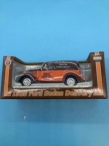 Crown Colletibles 1935 Ford Sedan Delivery Die Cast Truck New - Picture 1 of 5