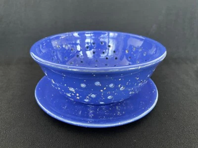 Colador debajo del plato Bella Casa by Ganz azul moteado Foto 1 de 4