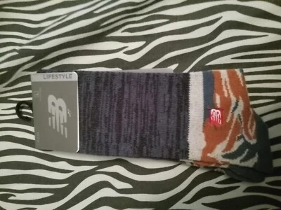 NUEVOS CALCETINES PARA HOMBRE NEW BALANCE LIFESTYLE CREW TALLA GRANDE PRECIO DE VENTA SUGERIDO POR EL FABRICANTE $13.00 Foto 1 de 2