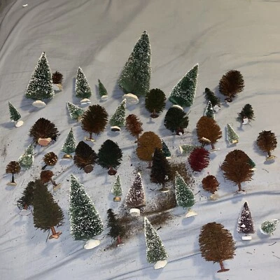 HO Scale Model Train Scenery Trees LOT OF 40+ Tree Vintage Railroad Accessories - Image 1 of 4