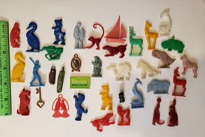 Vintage Cracker Jack Toys Charm Crackerjack Chiclets Boat Pocketknife Portrait B - Picture 1 of 3