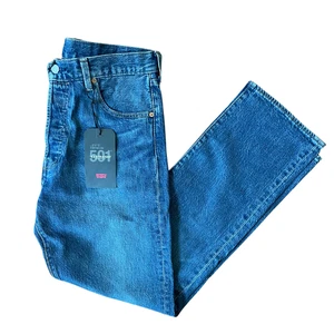 Levi's 501 '93 Straight Jeans for Men Medium Wash NWT Free Shipping - Picture 1 of 6