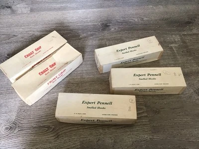 Ganchos de cebo de agarre escarchado vintage aparejos de pesca años 70 en cajas gran lote G. W. Frost Foto 1 de 4