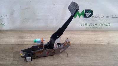 MITSUBISHI MIRAGE 2014-2024 MONTAJE PEDAL PARADA FRENO MN101625 Foto 1 de 4