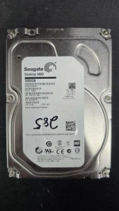 Seagate ST5000DM000 5 TB 3,5" 5900 RPM 128 MB cache disco rigido SATA 6 Gb/s #21 - Foto 1 di 2