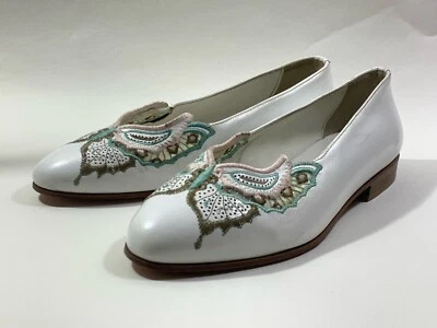Bella Ricca Vintage Años 80 Cuero Blanco Mariposa Plano Corte Frontal Zapatos Reino Unido 3.5 Foto 1 de 4