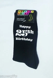 Feliz 25 cumpleaños diseño impreso para hombre calcetines negros excelente regalo de 25 cumpleaños - Imagen 1 de 1