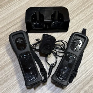 Estación de Carga Insignia Nintendo Wii WiiMotes Baterías Recargables Probadas - Imagen 1 de 10