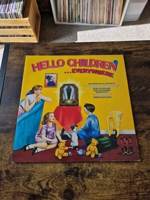 Uncle Mac - Hello Children Everywhere - EMI - EM1307 - 2LP - UK - 1988 - VG+ VG+ Foto 1 de 4