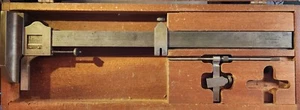 Starrett - No. 454 - 12" Venier Height Gauge - Mahogany Box - Vintage - Picture 1 of 5