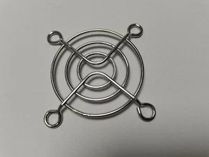 20 pz griglia ventola DC protezione dita metallo argento usato per ventola 50x50mm 5cm - Foto 1 di 4