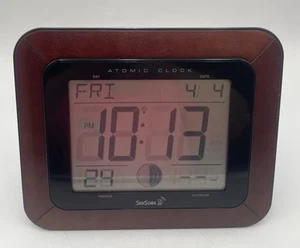 SkyScan Wood Framed Atomic Clock 88900/88901 NO OUTDOOR SENSOR Tested & Working - Picture 1 of 9