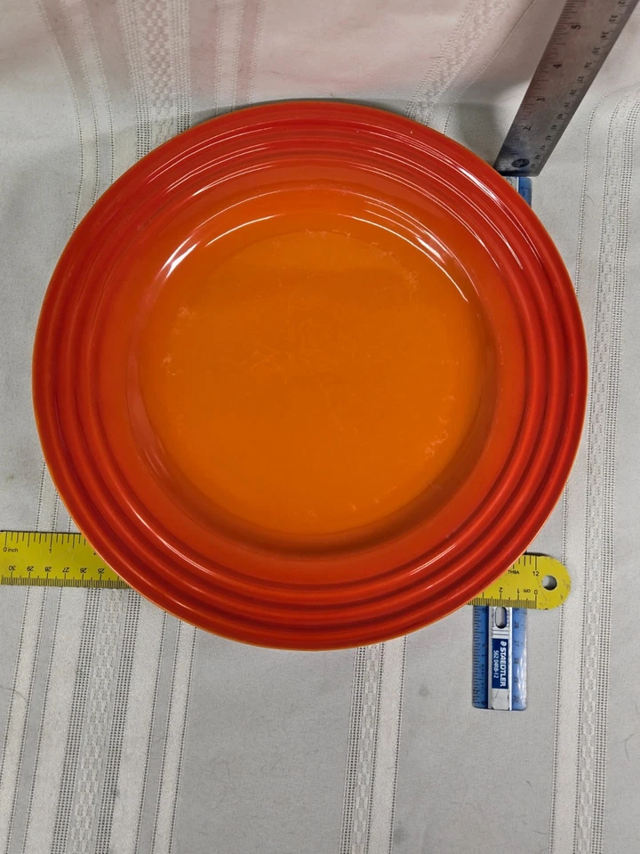 Plato de Cena Le Creuset 12" Naranja Volcánico Llama USO PESADO Foto 1 de 3