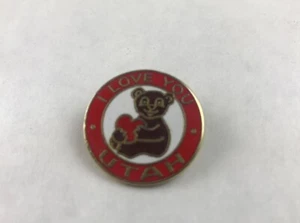 I Love You Utah Teddy Bear Heart Collectible Souvenir Pin 1992 1" - Picture 1 of 2